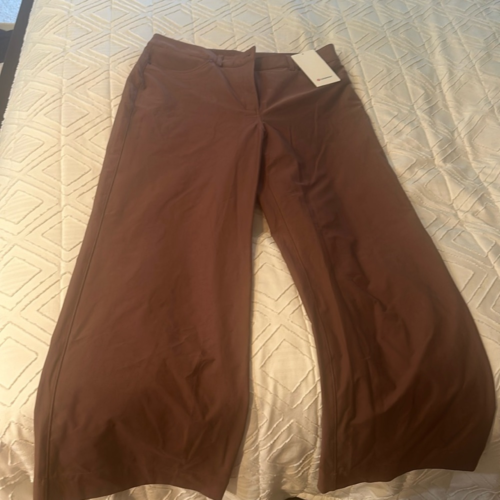 Lululemon city sleek wide leg pants size 33